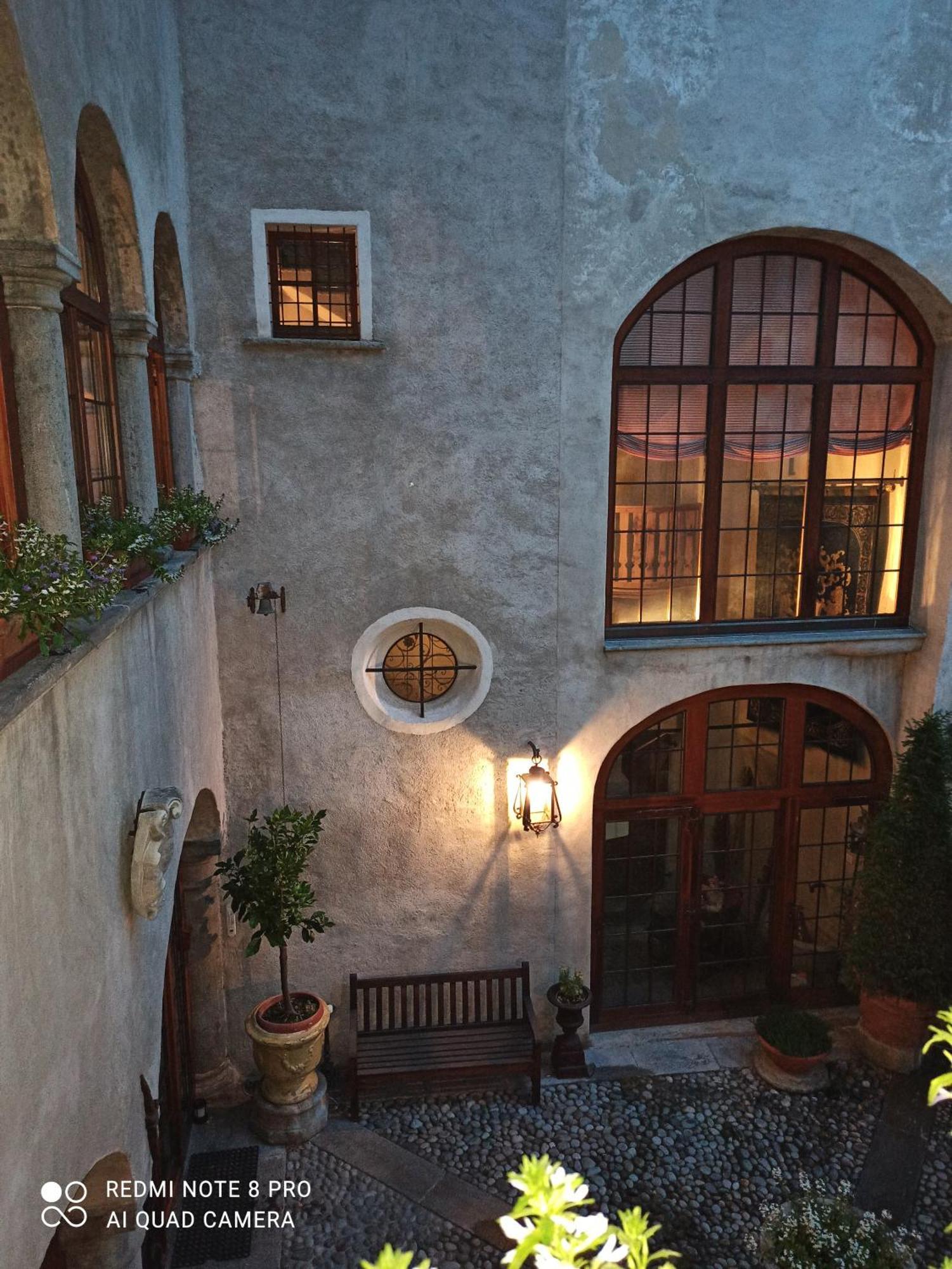 B&B Di Charme Palazzo Lambertenghi Tirano Exterior foto